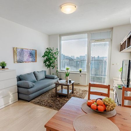 Sunny Apartment With Amazing Terrace On The 13Th Floor Near City Center Bratislava Exterior photo