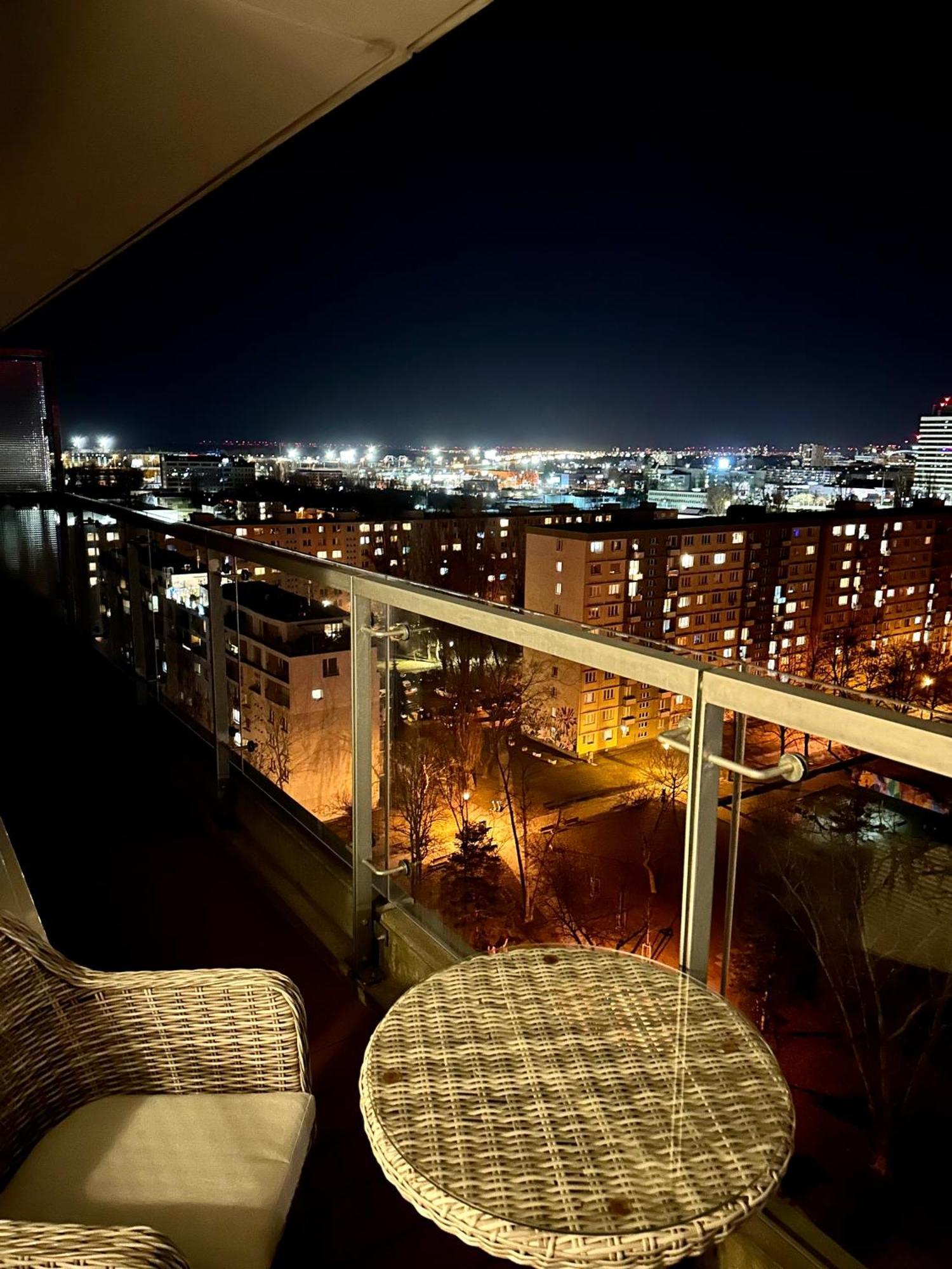 Sunny Apartment With Amazing Terrace On The 13Th Floor Near City Center Bratislava Exterior photo